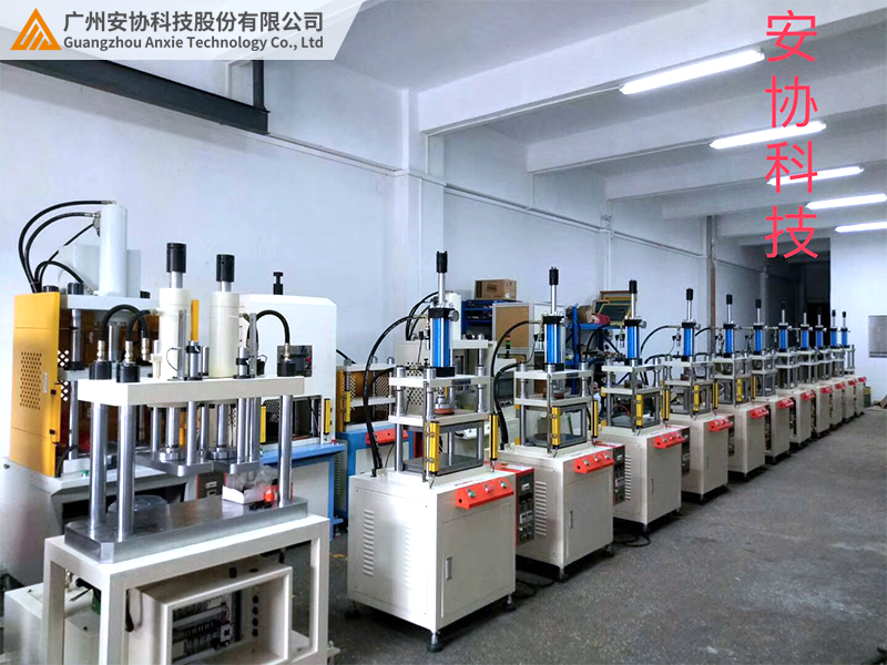 安全光柵級聯(lián)控制多面防護(hù)方案