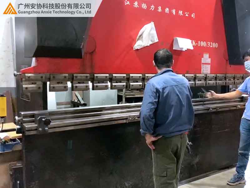 安全光柵如何保障折彎?rùn)C(jī)操作安全？
