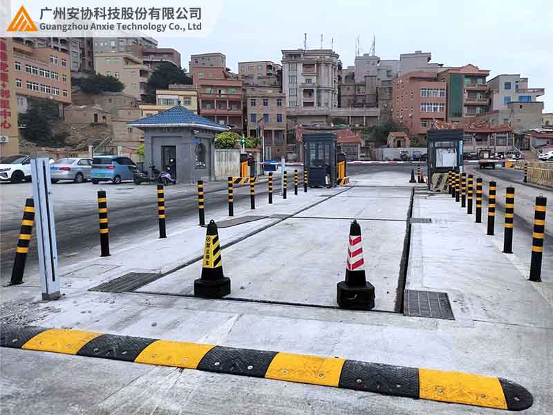 漫反射光柵在軌道交通安全防護中的應用案例.jpg