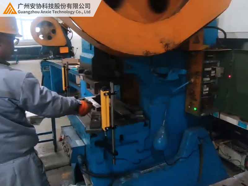 安全光柵能承受的最大光照強(qiáng)度案例.jpg