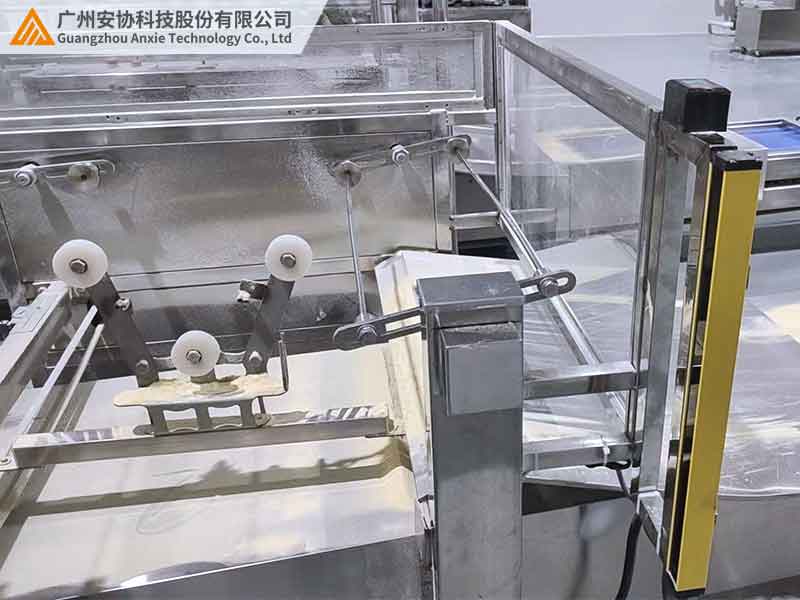 食品切割機安全光柵防護案例.jpg