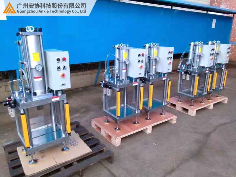 小型沖壓設(shè)備的安全光柵用途解析